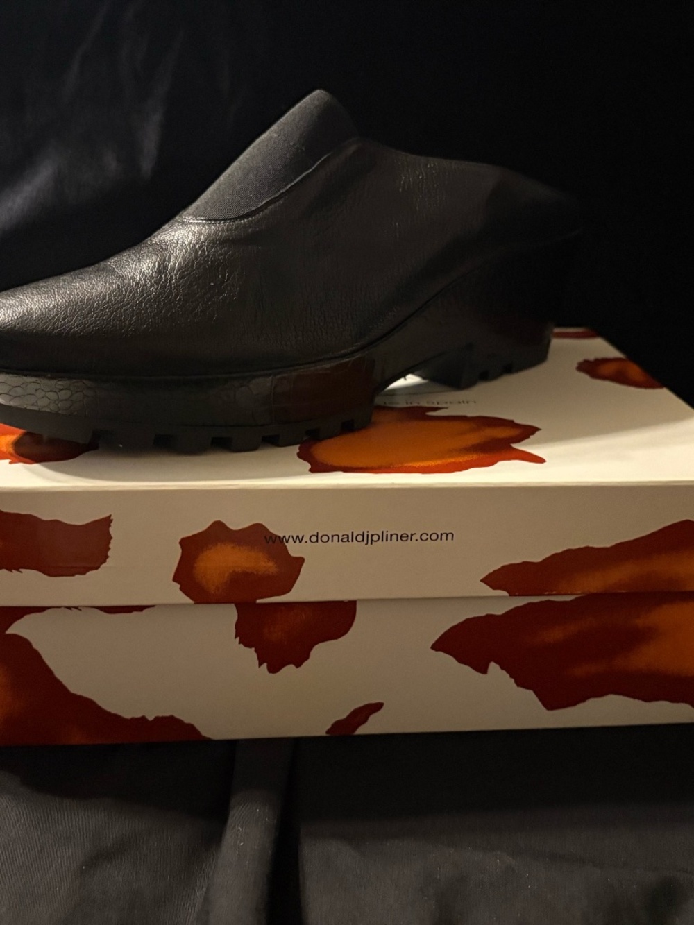 Donald J Pliner Lead Black Shine Vacchetta Shoes – New in Box – Size 10 Narrow